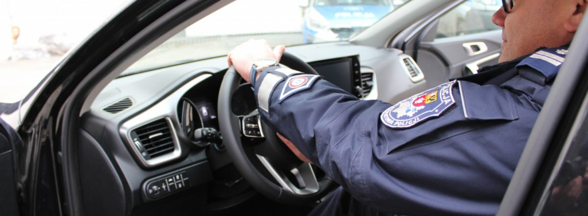 Nowy radiowóz trafił w ręce zgierskich policjantów